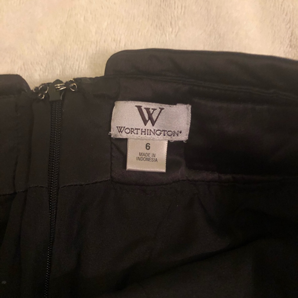 Skirt - Picture 4 of 4